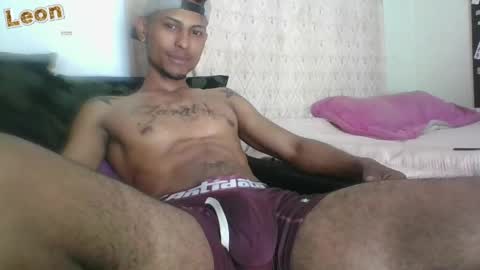 Snapshot of sexyleon69 chatting on February 28, 3:02 pm Sexy leon online show from February 28, 3:02 pm