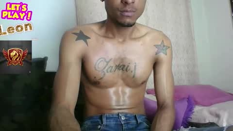 Snapshot of sexyleon69 chatting on March 3, 2:23 pm Sexy leon online show from March 3, 2:23 pm