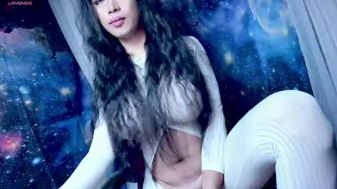 April online show from October 28, 9:06 pm