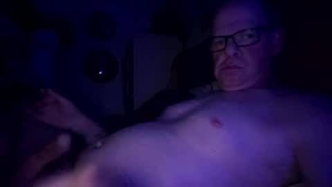 SexyLoveMan online show from December 8, 7:05 am