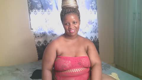 Snapshot of sexylucy33 chatting on February 21, 1:45 pm sexylucy33 online show from February 21, 1:45 pm