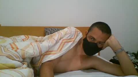 Snapshot of sexymachine069 chatting on July 13, 9:01 am Homer009 online show from July 13, 9:01 am