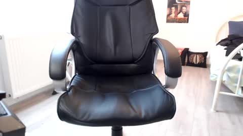 Vincent Vega online show from January 18, 1:51 pm