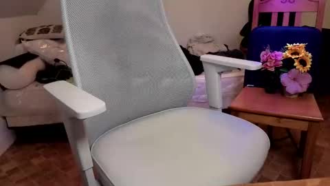 Vincent Vega online show from March 31, 6:52 pm