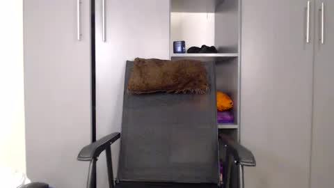 Snapshot of sexymia06 chatting on May 5, 10:23 am Melina online show from May 5, 10:23 am
