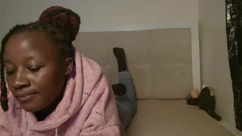 Snapshot of sexymia56 chatting on October 5, 7:34 pm Miss mia online show from October 5, 7:34 pm