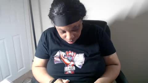 SexyMona online show from May 23, 1:59 pm