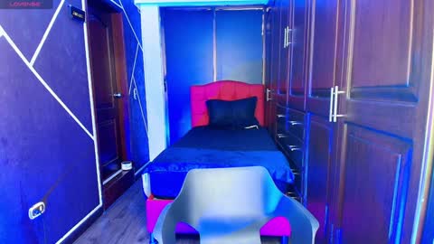 N A F online show from January 23, 7:07 pm