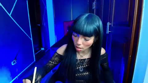 N A F online show from February 11, 10:18 pm