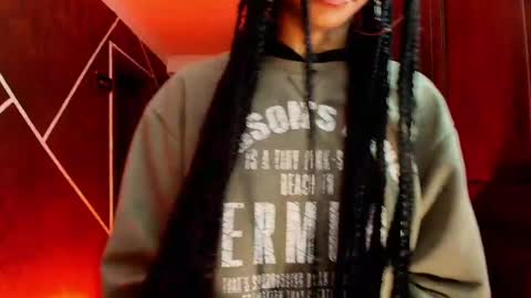 N A F online show from February 25, 7:14 pm