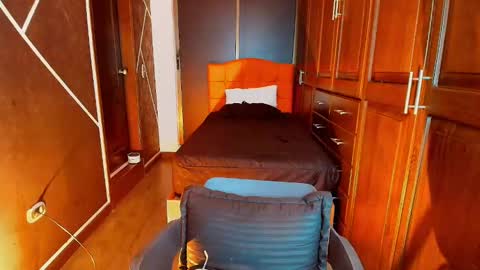 N A F online show from March 6, 1:27 am