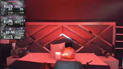 N A F online show from September 27, 7:19 pm