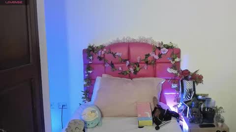 N A F online show from October 27, 7:18 pm