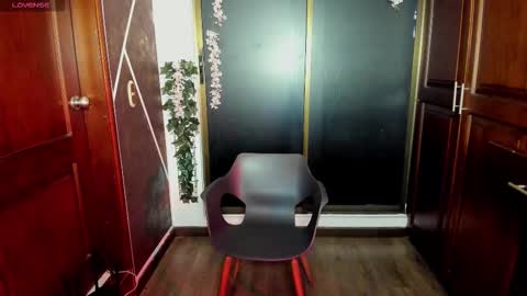 N A F online show from November 14, 7:23 pm