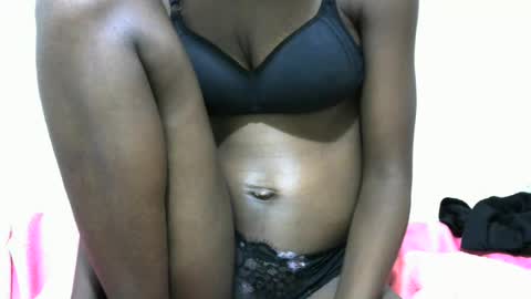 sexynana2001 online show from June 27, 4:39 am