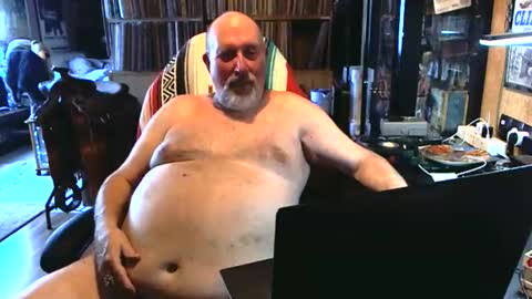Snapshot of sexyolbear chatting on September 20, 1:45 pm Grizz Lee Bear online show from September 20, 1:45 pm