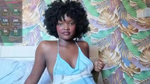 Snapshot of sexypetite_lee chatting on April 29, 1:48 pm Lee online show from April 29, 1:48 pm