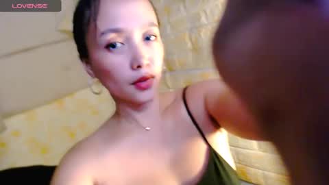 Snapshot of sexypinaymiya chatting on December 22, 5:45 am Miyah online show from December 22, 5:45 am