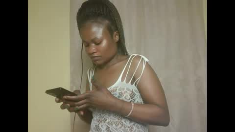 queenivy online show from October 2, 5:58 am