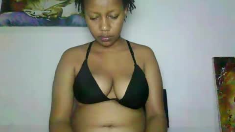 Snapshot of sexyred1738 chatting on June 22, 1:29 am sexyred1738 online show from June 22, 1:29 am