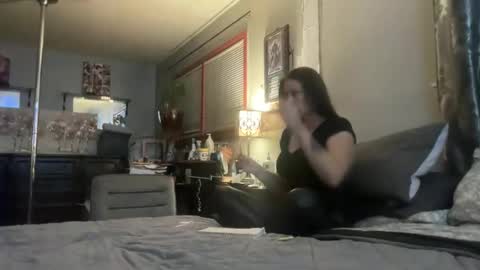 sexyred77713 online show from December 22, 1:35 am