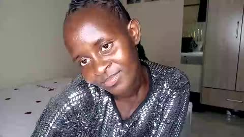 Snapshot of sexyreddebony chatting on January 16, 3:56 pm sexyreddebony online show from January 16, 3:56 pm