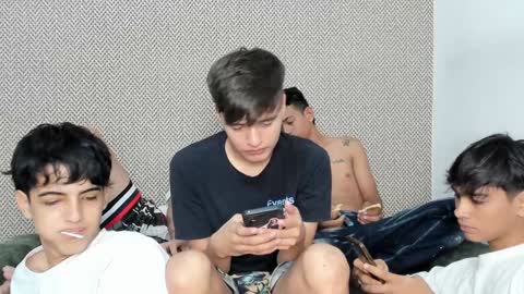 Snapshot of sexys_boys18 chatting on January 13, 2:11 pm MATIAS-18 THIAHO -18 MAX-19 NICOKALY-19 CAIN-19 MOD ESTEBAN online show from January 13, 2:11 pm