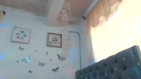 Venus Independent Model online show from January 28, 5:03 pm