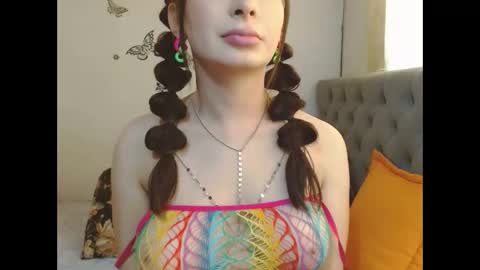 Venus Independent Model online show from December 4, 4:05 pm