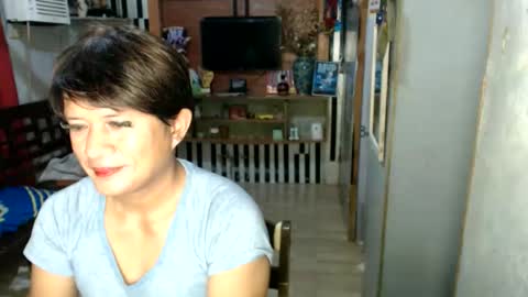 Snapshot of sexyseductionxx chatting on June 4, 2:34 pm carl online show from June 4, 2:34 pm