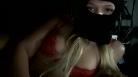 serena  online show from December 3, 4:42 am