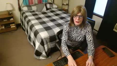 sexysindey79 online show from February 13, 10:00 pm