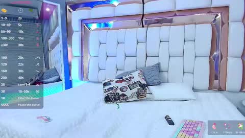 Kendall online show from February 25, 12:24 pm