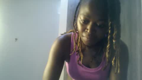 Snapshot of sexysour50 chatting on September 8, 4:06 pm Sour online show from September 8, 4:06 pm