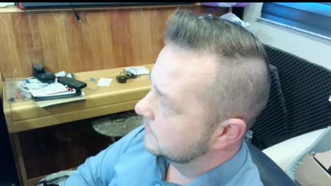 sexysteve80 online show from December 3, 12:16 pm