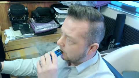 Snapshot of sexysteve80 chatting on March 17, 10:51 am sexysteve80 online show from March 17, 10:51 am