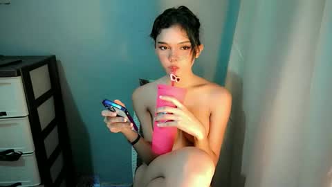 sexytight_tanya online show from November 5, 9:48 pm