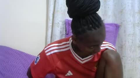 Snapshot of sexytinyy chatting on February 1, 8:07 pm maria online show from February 1, 8:07 pm