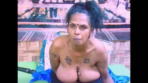 sexyva4u2luv online show from September 16, 9:49 pm