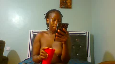 Snapshot of sexyvivy chatting on February 8, 6:54 am VIVIAN online show from February 8, 6:54 am