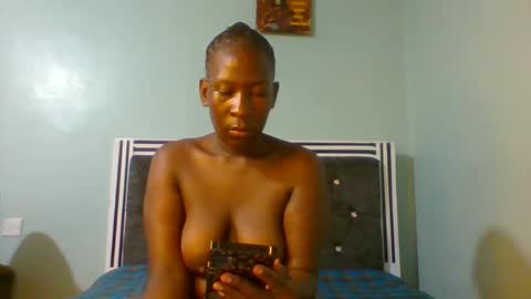 Snapshot of sexyvivy chatting on February 11, 7:02 am VIVIAN online show from February 11, 7:02 am