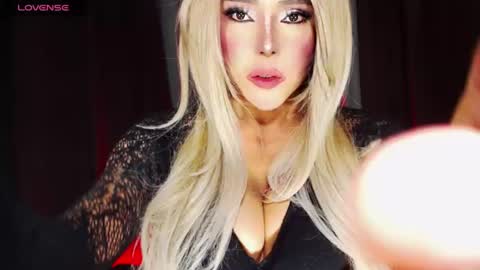 Snapshot of sexywebcamdoll chatting on July 1, 10:06 am Audrey Maristela online show from July 1, 10:06 am
