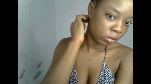 sexyxpeach online show from June 29, 9:26 pm