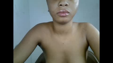 sexyxpeach online show from July 17, 10:03 pm