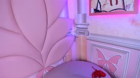 KATY  online show from February 14, 9:24 am