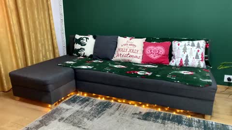 Sexycouple online show from December 28, 7:55 am