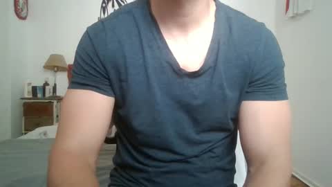 Snapshot of sexyyphilip chatting on October 18, 3:02 pm sexyyphilip online show from October 18, 3:02 pm