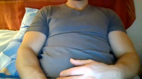 Snapshot of sexyyphilip chatting on July 2, 3:23 am sexyyphilip online show from July 2, 3:23 am
