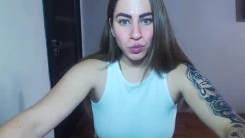 Yuliia online show from October 18, 9:32 am