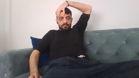 Snapshot of sexyyy_mannn chatting on May 10, 10:20 am sexyyy_mannn online show from May 10, 10:20 am